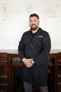 Dr. Chamma - Dentista en Family Dental of Palatine Bio Picture